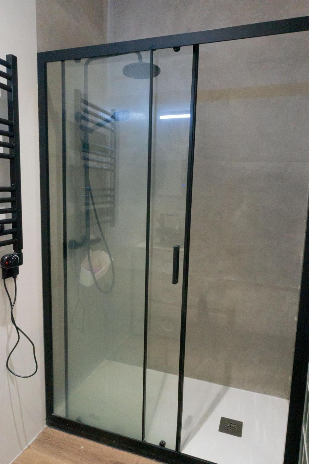 Hortaleza 4, Preciso Estudio En Chueca Junto A La Gran Via De Appartamento Madrid